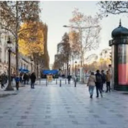 Apartament Bel Appt Parisien Proche De La Tour Eiffel Et Des Champs Elysees, 95m2 *
