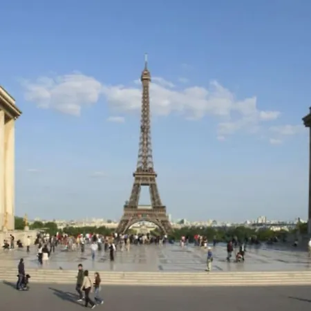 Daire Bel Appt Parisien Proche De La Tour Eiffel Et Des Champs Elysees, 95m2 *